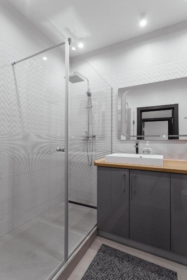 White Apartment In 12 Floor 오데사 외부 사진